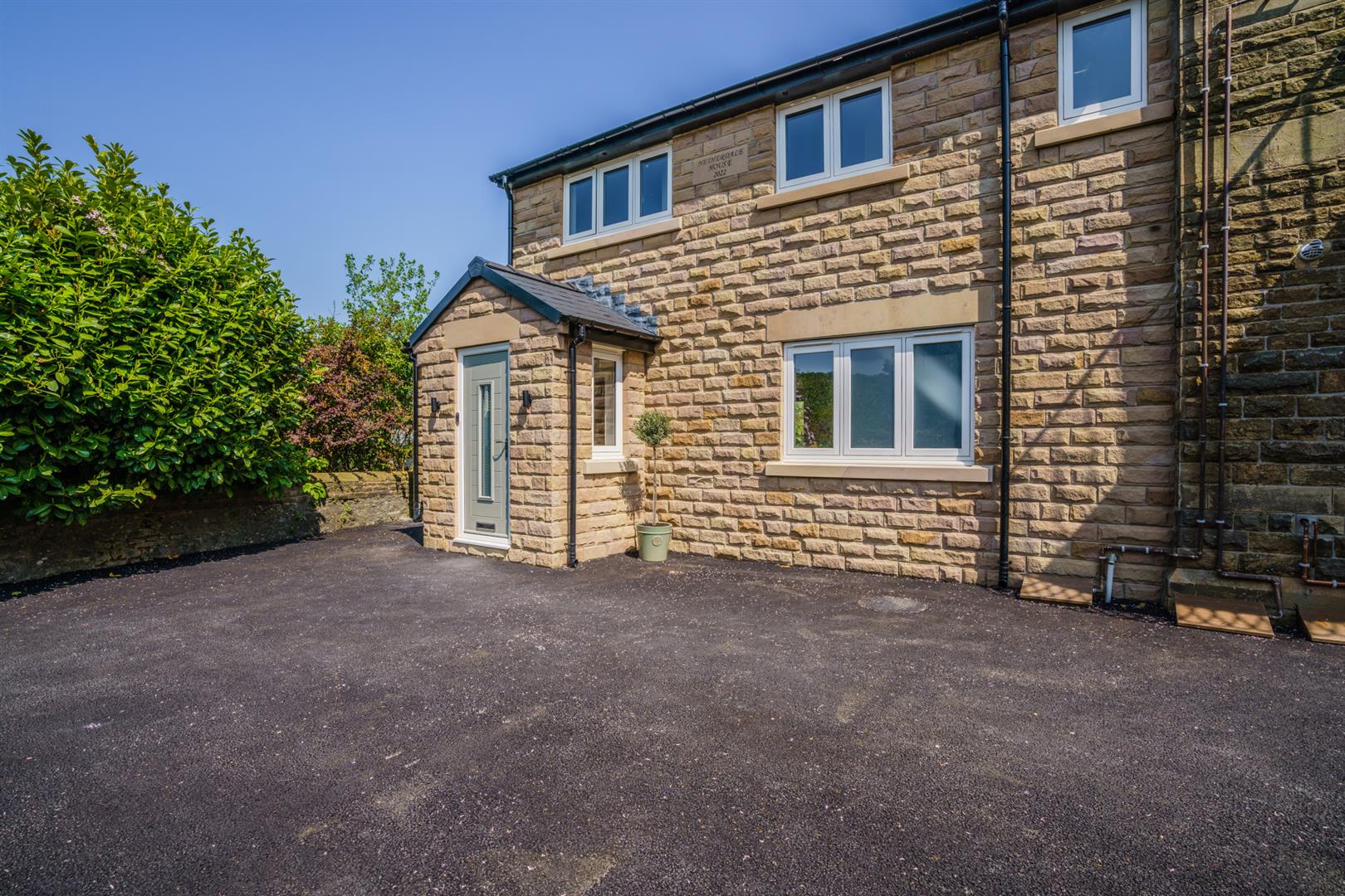 Green Lane, Netherdale Hall, Buxton